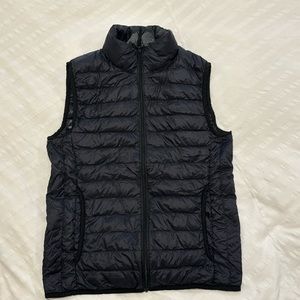 Uniqlo men’s puffer vest